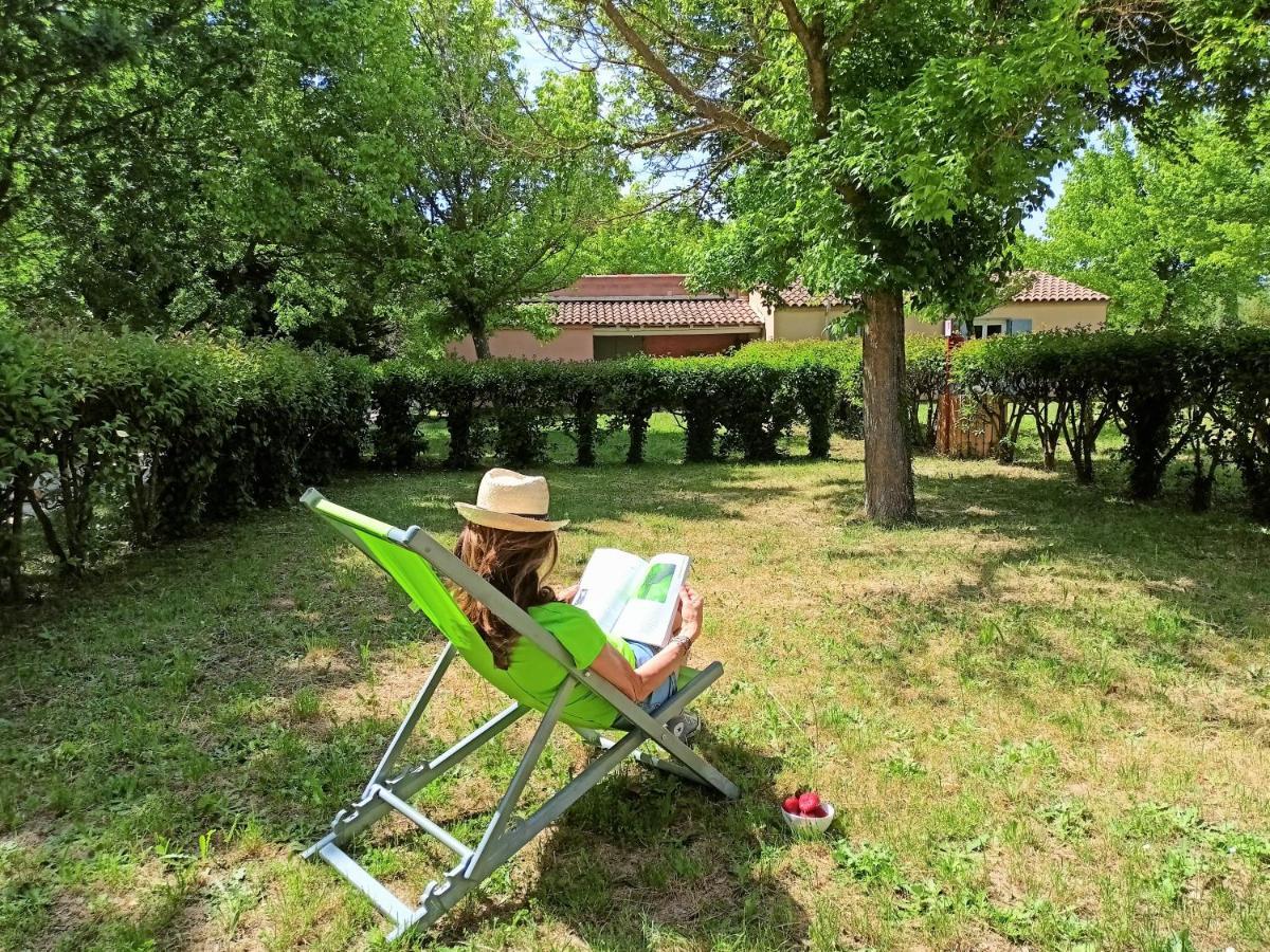 Domaine Le Moulin Neuf Hotel Saint-Quentin-la-Poterie Exterior foto